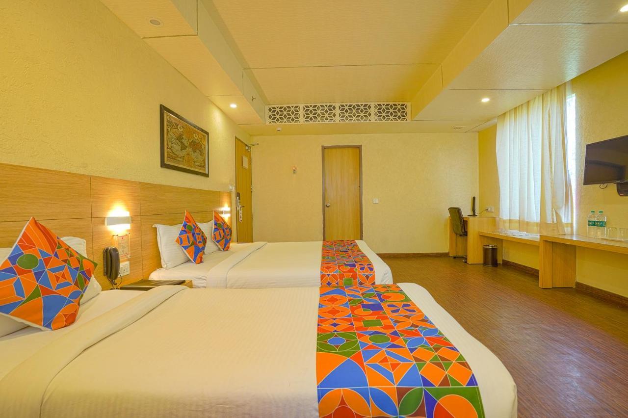 דהראדון Fabhotel Prime The Solitaire Express מראה חיצוני תמונה